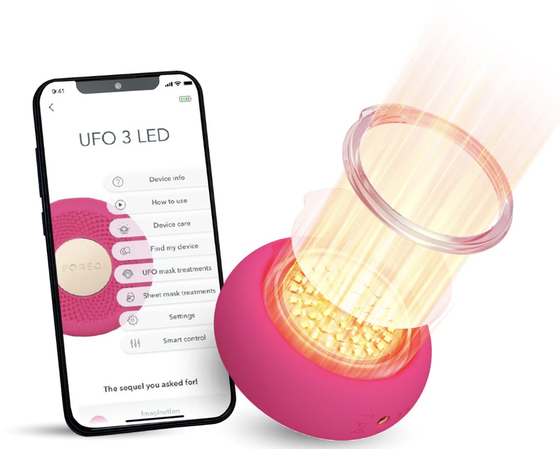 A FOREO For You alkalmazás az UFO 3 LED menüjével és a készülék, amelyre maszkot helyeznek